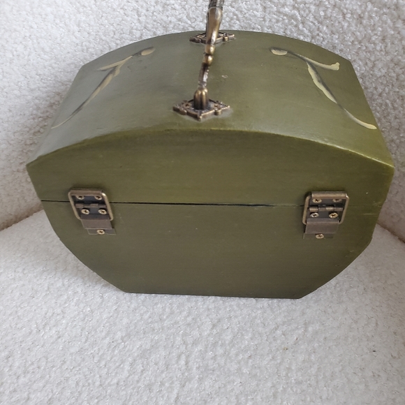 Vintage Handpainted Wood Storage Sage Green Black Details Antique Brass … - Picture 2 of 9